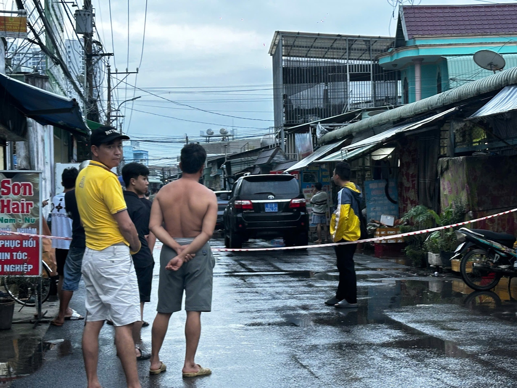 Án mạng vừa xảy ra tại TP HCM, cháu tử vong, cậu bị thương- Ảnh 2.