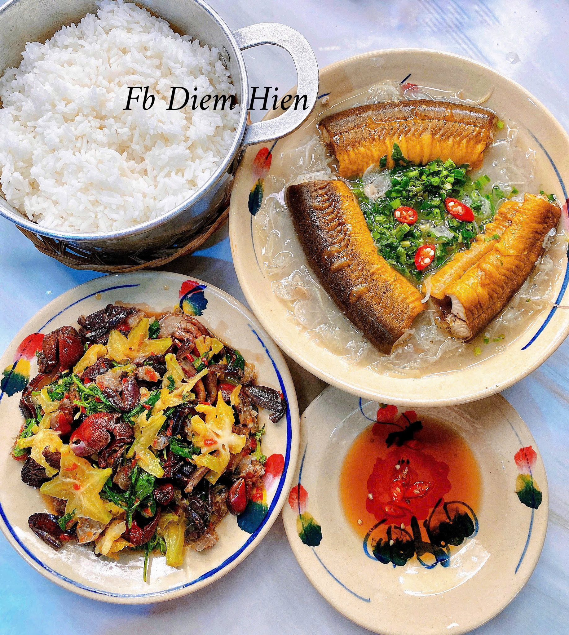 Seri "cơm nh&agrave; 2 m&oacute;n" của mom ở Bến Tre khuấy đảo MXH, nấu trong 30 ph&uacute;t m&agrave; m&oacute;n n&agrave;o cũng ngon như ở tiệm- Ảnh 10.