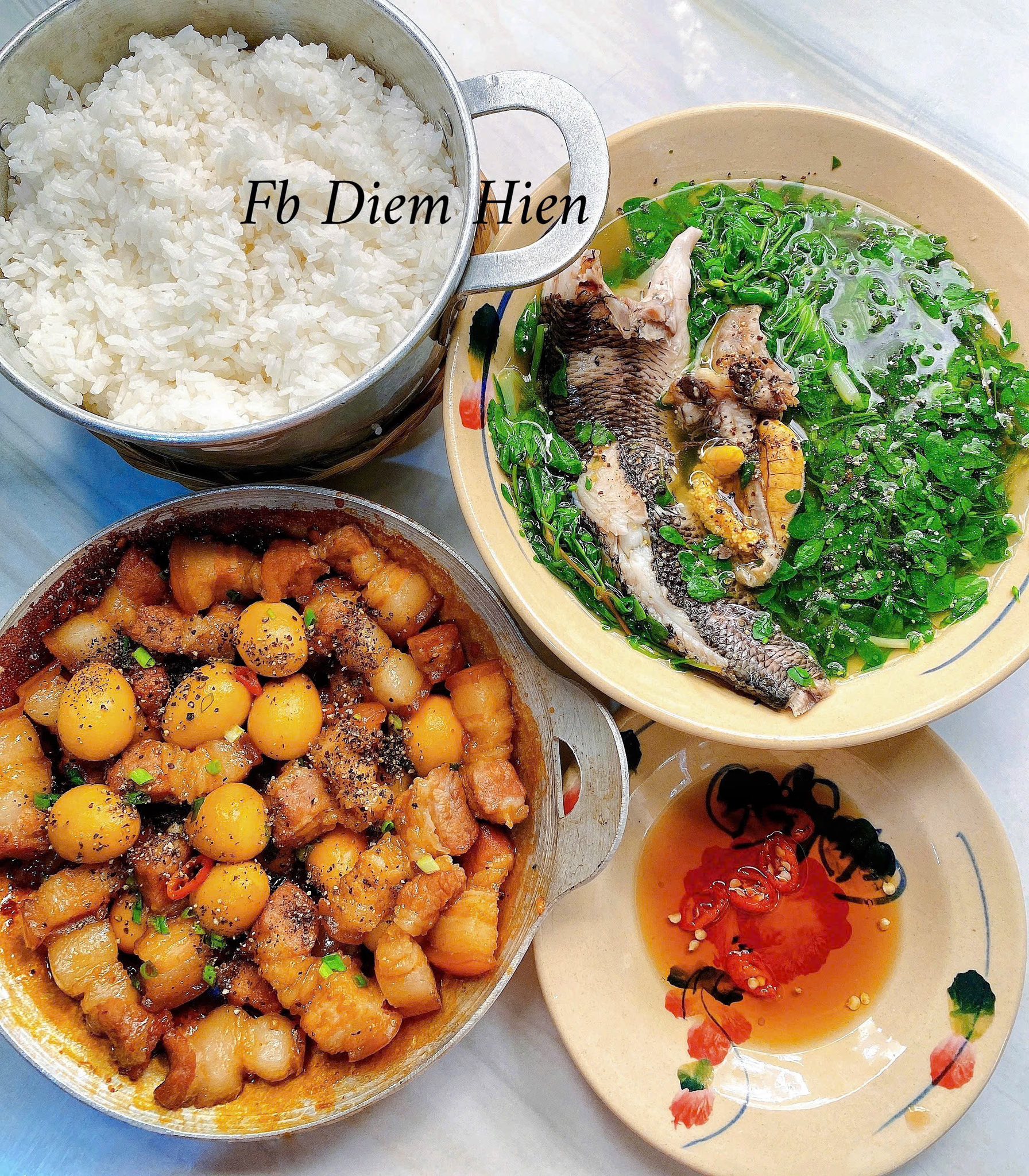 Seri "cơm nh&agrave; 2 m&oacute;n" của mom ở Bến Tre khuấy đảo MXH, nấu trong 30 ph&uacute;t m&agrave; m&oacute;n n&agrave;o cũng ngon như ở tiệm- Ảnh 17.