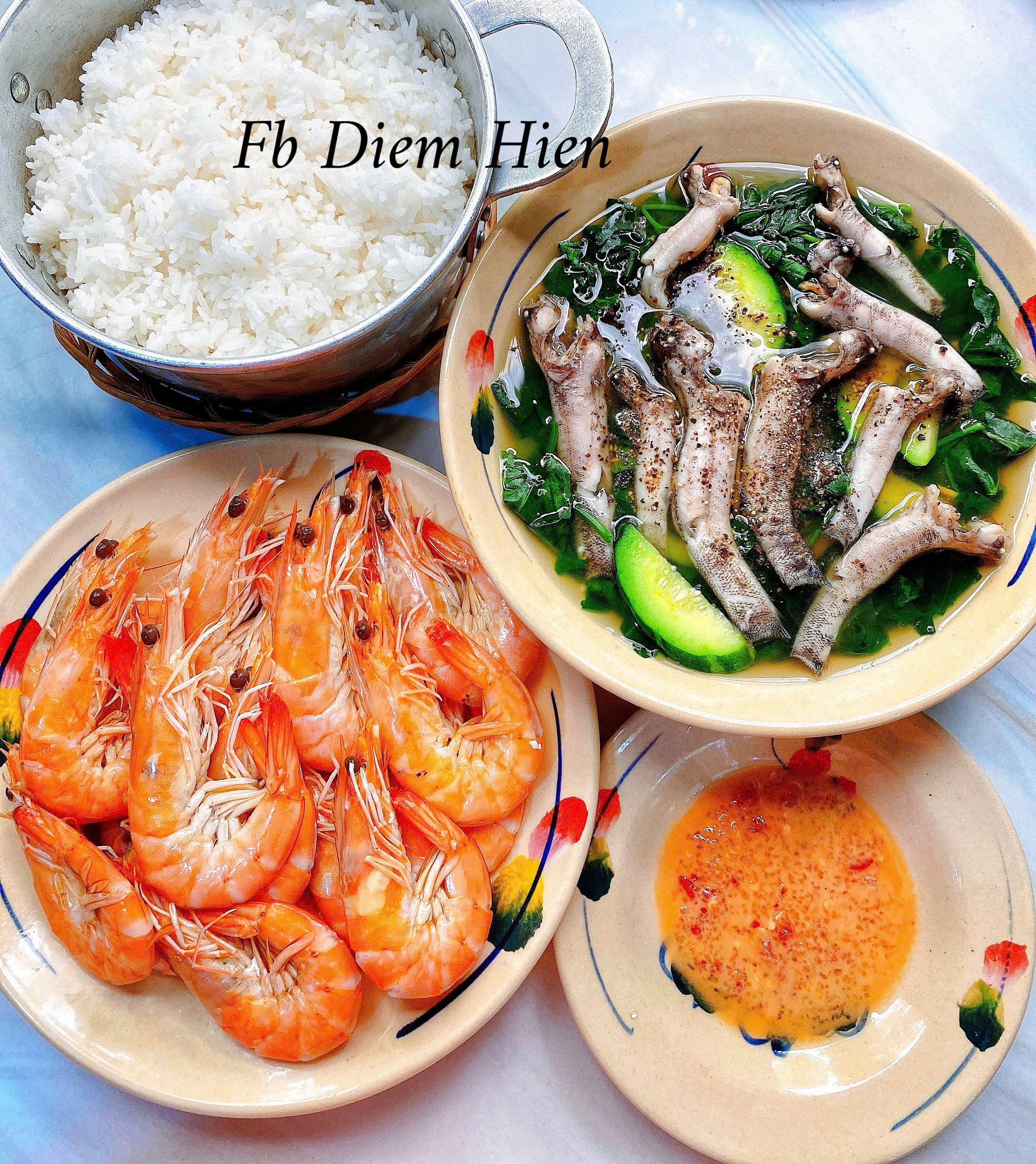 Seri "cơm nh&agrave; 2 m&oacute;n" của mom ở Bến Tre khuấy đảo MXH, nấu trong 30 ph&uacute;t m&agrave; m&oacute;n n&agrave;o cũng ngon như ở tiệm- Ảnh 5.