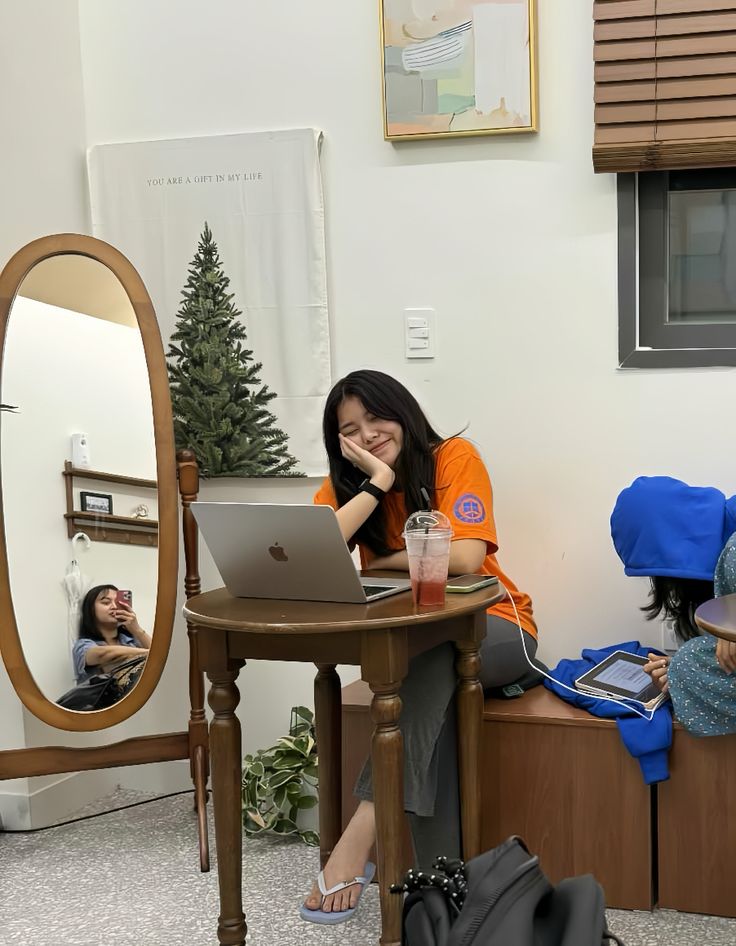 Một bảng chi tiêu vỏn vẹn 6 dòng khiến tôi choáng: 42% tiền của mình đang chảy vào những khoản chẳng giúp ích gì- Ảnh 1. Một bảng chi tiêu vỏn vẹn 6 dòng khiến tôi choáng: 42% tiền của mình đang chảy vào những khoản chẳng giúp ích gì- Ảnh 1.