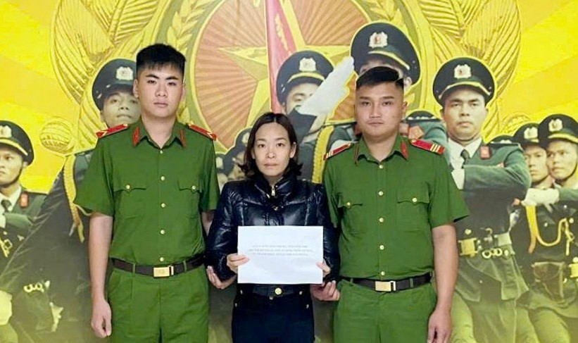 Nữ quái thuê loạt xe tải rồi đem 'cắm' lấy tiền tiêu- Ảnh 1.