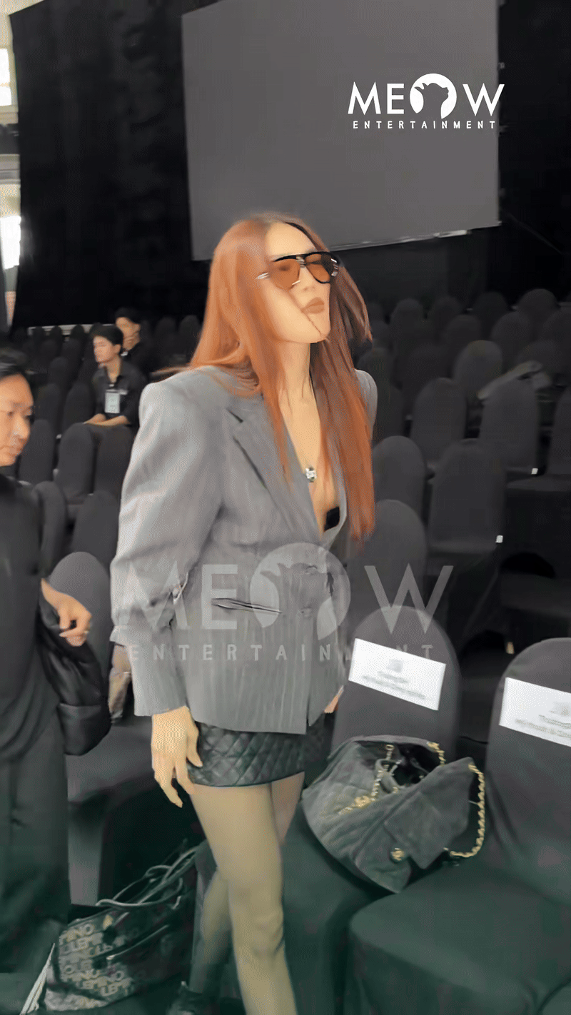 Thót tim với áo hở bạo của dâu hào môn Lan Khuê- Ảnh 2.