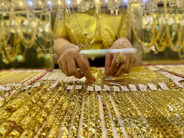 Giá vàng hôm nay 16/11: Ít biến động sau phiên lao dốc- Ảnh 1.