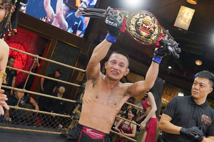 Thần võ Việt Nam gây tranh cãi, Johnny Trí Nguyễn giải thích thế nào?- Ảnh 1.