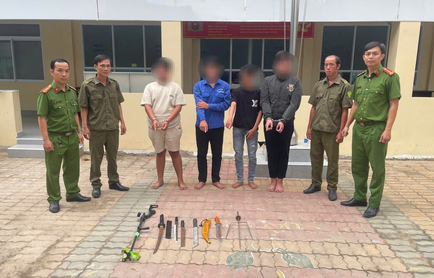 'Bà trùm' thẩm mỹ Mailisa và lùm xùm bán kem trộn; Sâu ‘lạ’ bầy đàn tràn vào nhà dân- Ảnh 1.