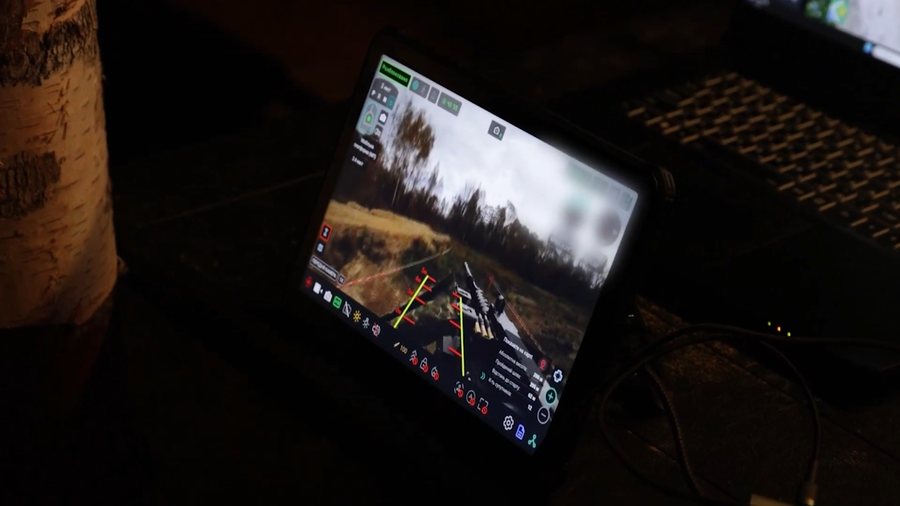 Droid TW 12.7 với s&uacute;ng m&aacute;y thay thế bộ binh giữ vững vị tr&iacute; trong một th&aacute;ng rưỡi- Ảnh 2.