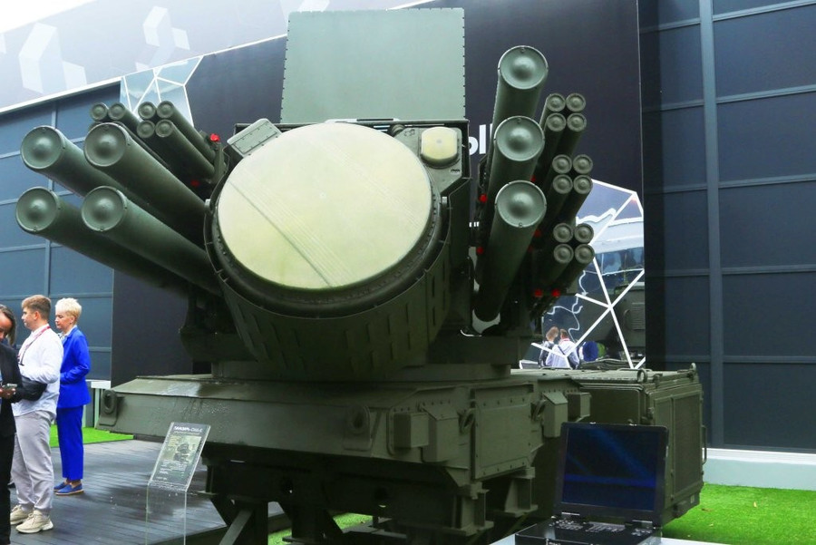 Hệ thống Pantsir-SMD-E g&acirc;y bất ngờ khi mang tới 48 t&ecirc;n lửa- Ảnh 1.