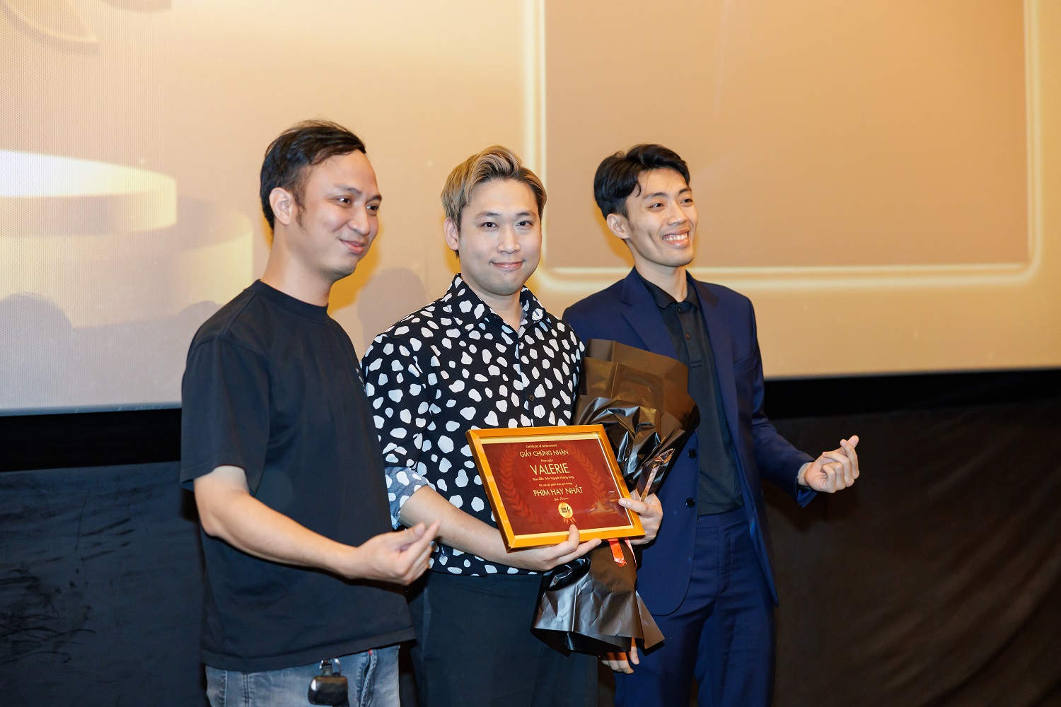 "Đạo diễn trăm tỷ" Lê Thanh Hòa và biên kịch Bình Bồng Bột "tiếp lửa" cho thế hệ trẻ- Ảnh 2.