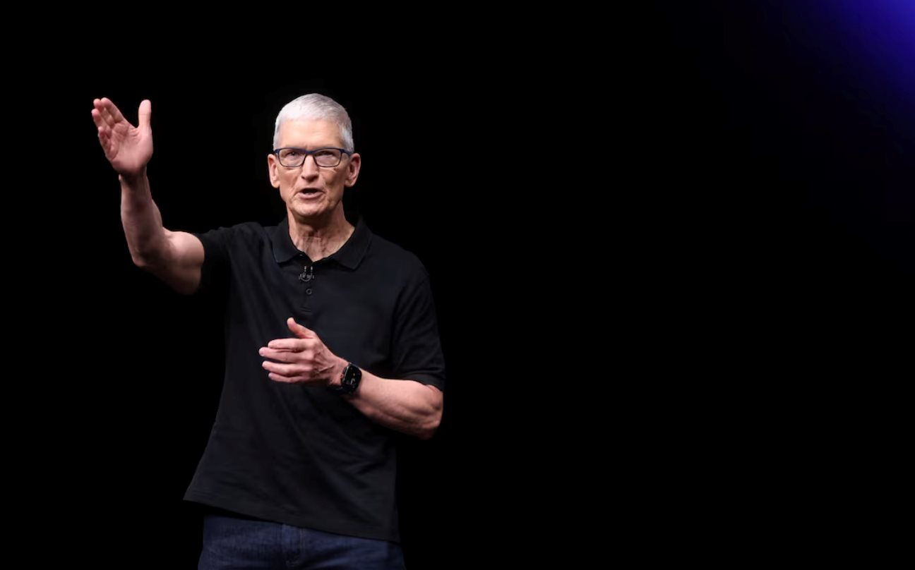 Apple đang tìm người kế nhiệm cho Tim Cook: Đế chế 4.000 tỷ USD sẽ nằm dưới chướng CEO mới nào? - Ảnh 2.