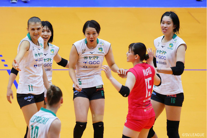 Thanh Thúy ghi dấu ấn giúp đội bóng chuyền Nhật Bản thắng liên tiếp- Ảnh 1.