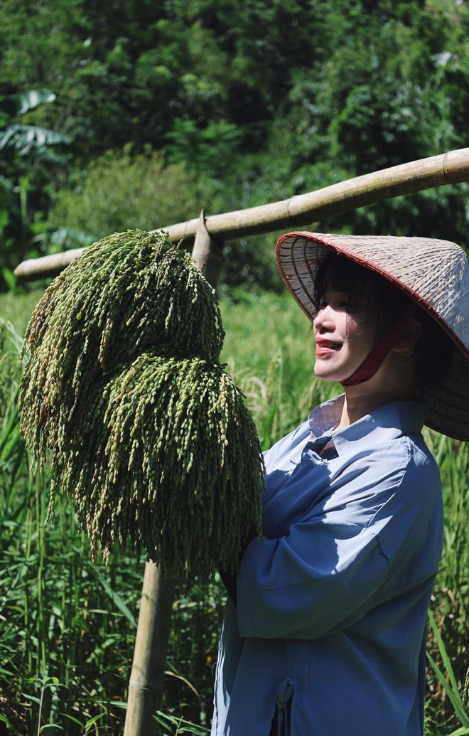 Cặp vợ chồng chi 3 tỷ x&acirc;y nh&agrave; như cổ t&iacute;ch tr&ecirc;n v&ugrave;ng n&uacute;i Tuy&ecirc;n Quang: View triệu đ&ocirc;, 0 đồng rau củ- Ảnh 14.