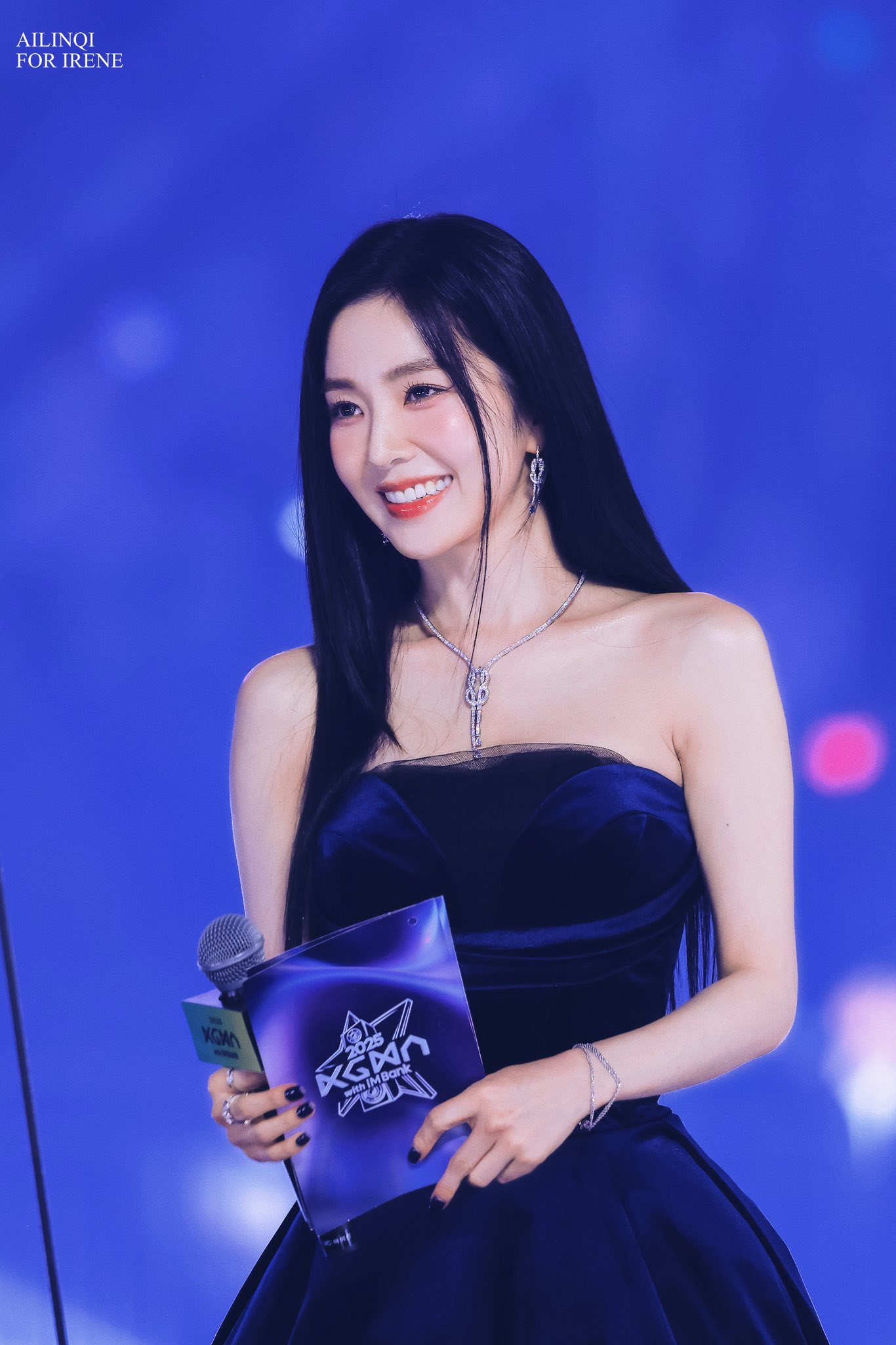 Đệ nhất mỹ nh&acirc;n đẹp đến mức 11 năm kh&ocirc;ng ai so&aacute;n ng&ocirc;i, bị tẩy chay rồi lại "quay xe" chỉ nhờ nhan sắc- Ảnh 11.