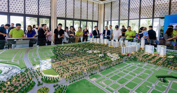 Sân bay, cảng biển bùng nổ đưa tỉnh Top 4 GRDP vào chu kỳ 