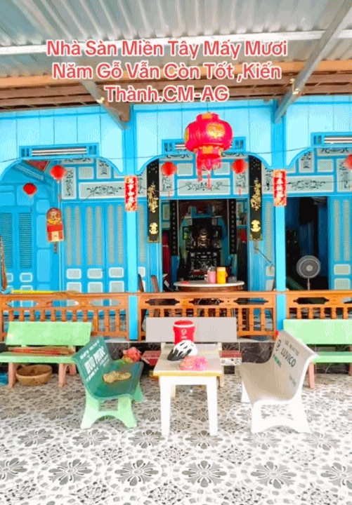 Nh&agrave; gỗ miền T&acirc;y: V&igrave; sao phải xanh ngắt, hoa văn rực rỡ mới ra đ&uacute;ng chất 