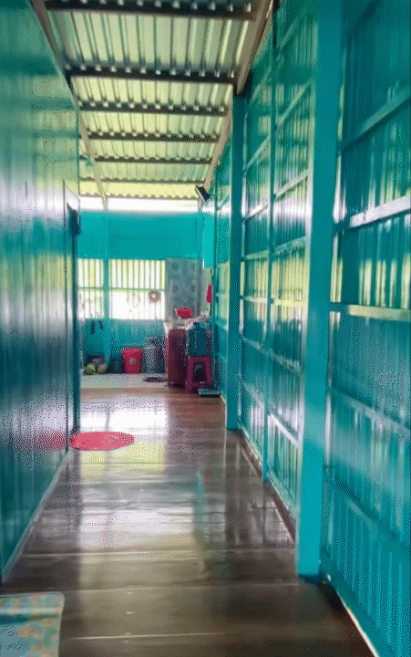 Nh&agrave; gỗ miền T&acirc;y: V&igrave; sao phải xanh ngắt, hoa văn rực rỡ mới ra đ&uacute;ng chất 