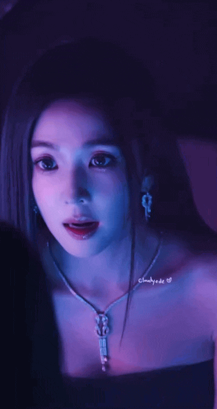 Đệ nhất mỹ nh&acirc;n đẹp đến mức 11 năm kh&ocirc;ng ai so&aacute;n ng&ocirc;i, bị tẩy chay rồi lại "quay xe" chỉ nhờ nhan sắc- Ảnh 3.