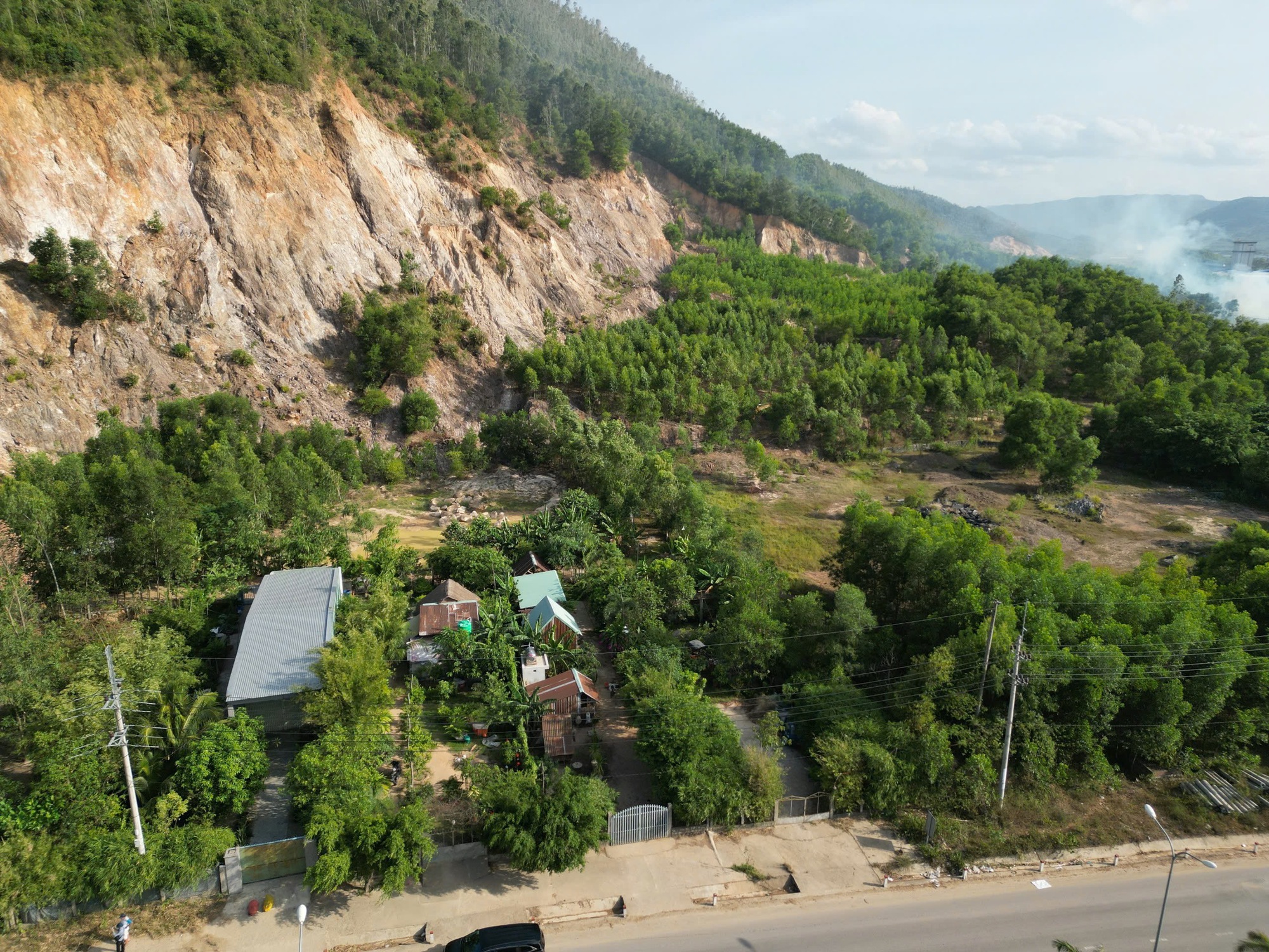 Lộ quy trình “phù phép” khu đất công 50 tỉ thành “đất ông” ở Gia Lai- Ảnh 2. Lộ quy trình “phù phép” khu đất công 50 tỉ thành “đất ông” ở Gia Lai- Ảnh 2.