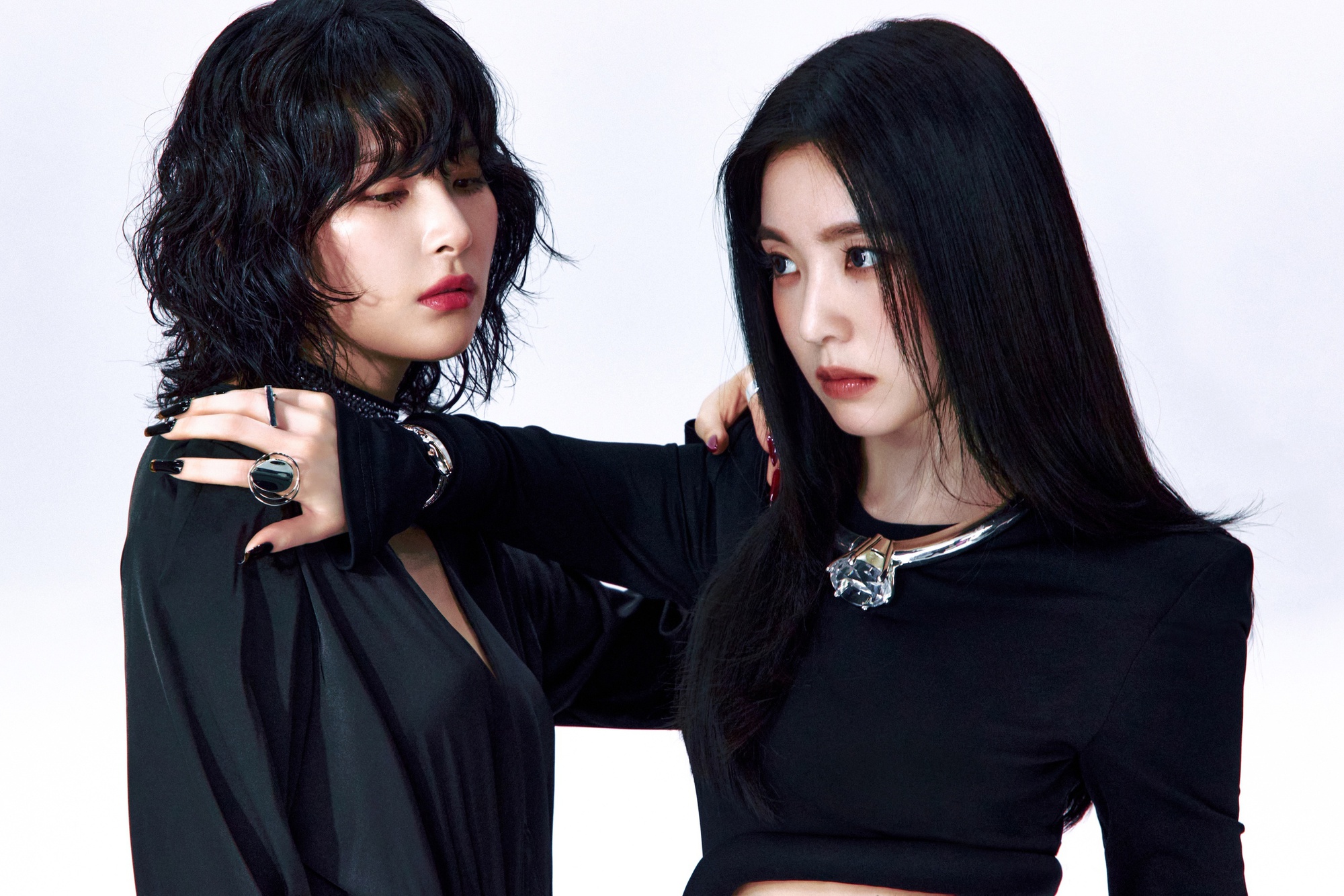 Đệ nhất mỹ nh&acirc;n đẹp đến mức 11 năm kh&ocirc;ng ai so&aacute;n ng&ocirc;i, bị tẩy chay rồi lại "quay xe" chỉ nhờ nhan sắc- Ảnh 9.