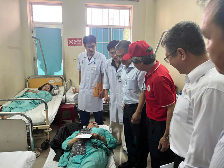 Nạn nhân sống sót vụ sạt lở đèo Khánh Lê: ‘Sau tiếng đá rơi là la hét và máu’- Ảnh 2.