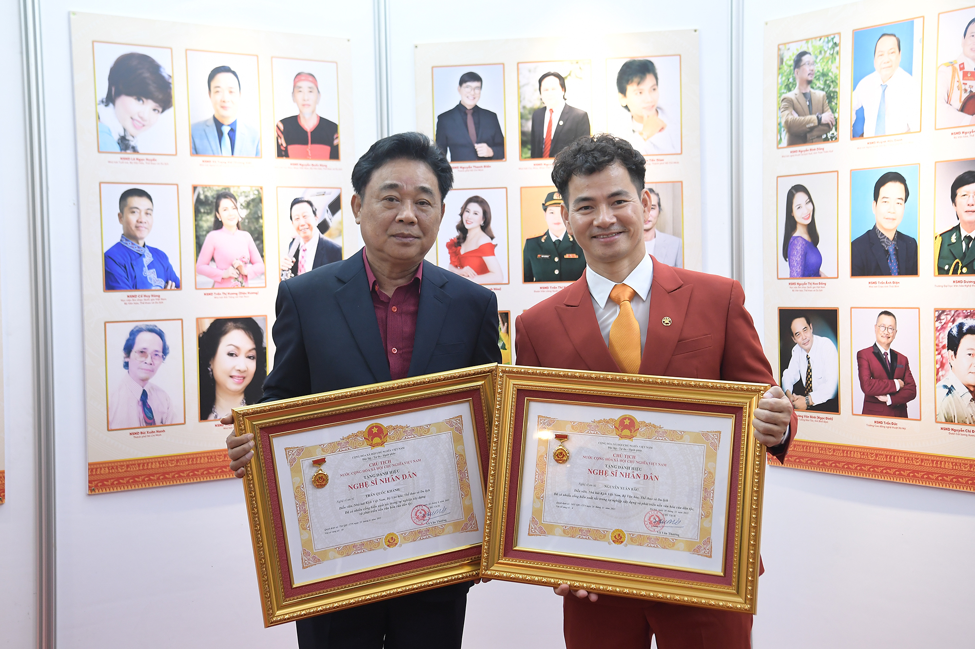 Nam NSND cả nước biết mặt: U70 vẫn là Nam NSND cả nước biết mặt: U70 vẫn là