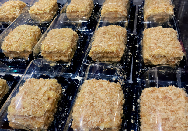 Chiếc bánh 85.000 khiến 2000 người Chiếc bánh 85.000 khiến 2000 người