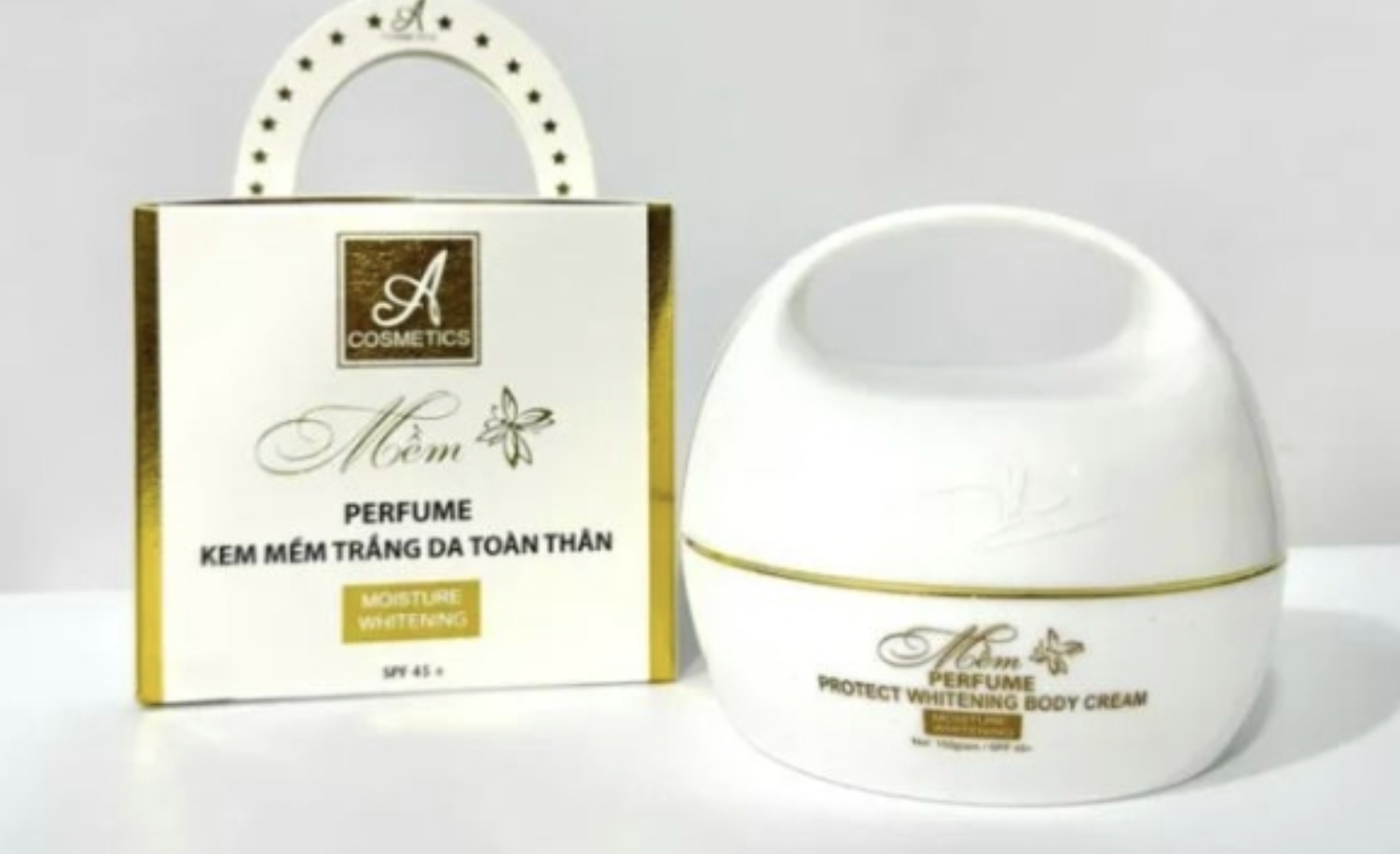 Thu hồi lô kem chống nắng ghi SPF 45+ nhưng kiểm nghiệm chỉ đạt 2- Ảnh 1. Thu hồi lô kem chống nắng ghi SPF 45+ nhưng kiểm nghiệm chỉ đạt 2- Ảnh 1.