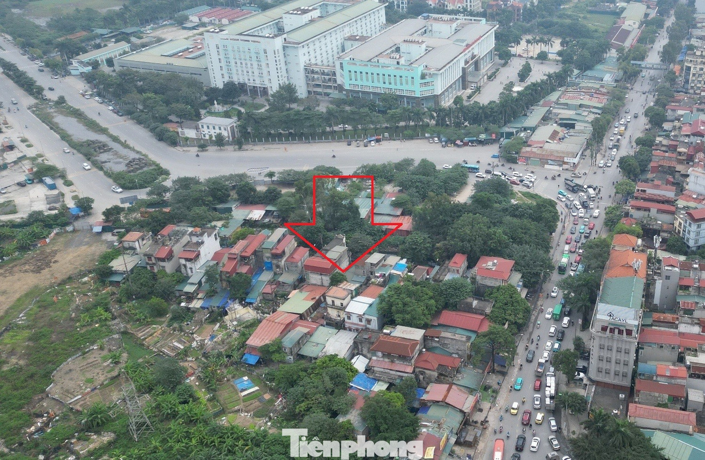 Nút giao ‘dị dạng’ ở Hà Nội lại vỡ tiến độ mặt bằng, giao thông ùn tắc- Ảnh 8.