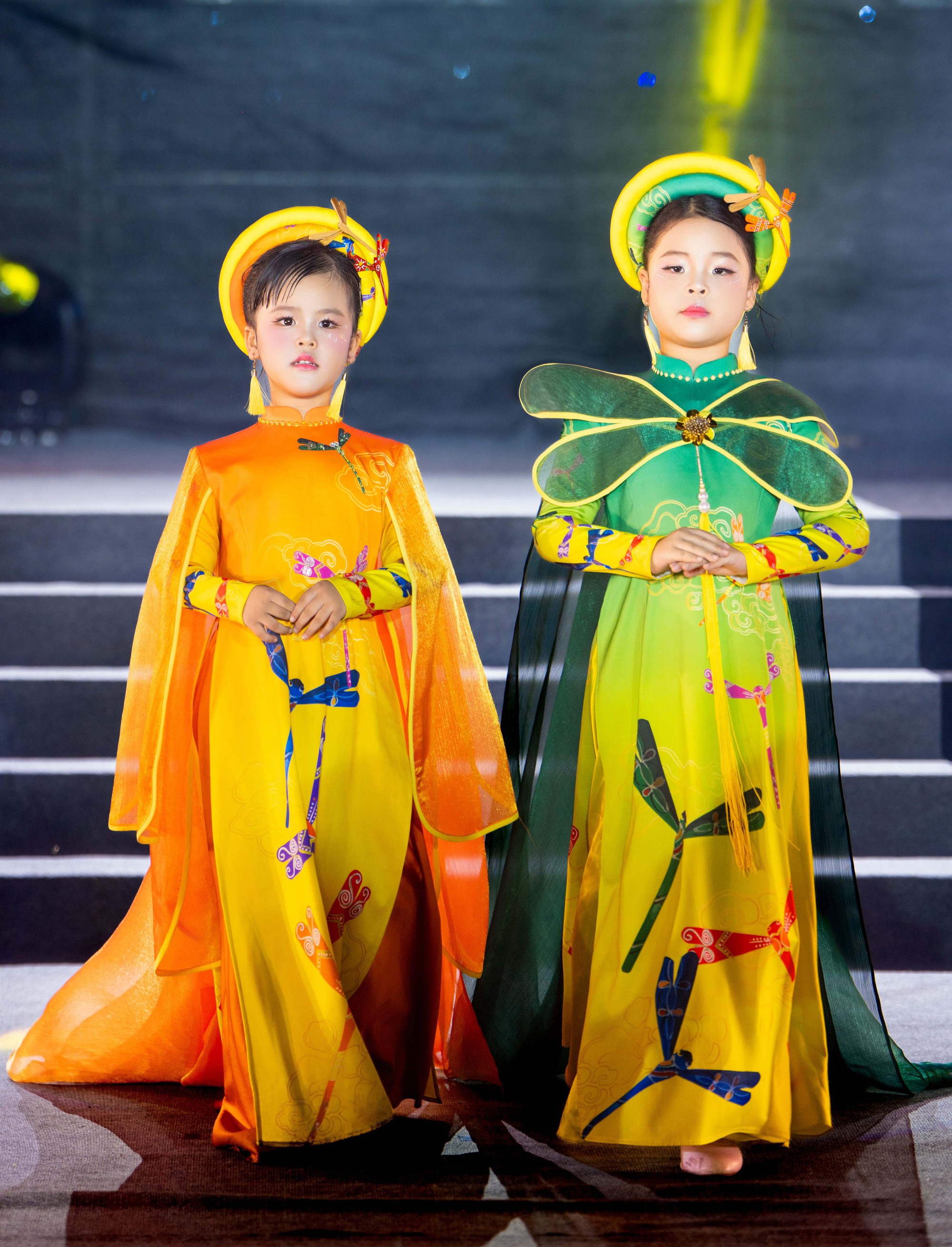 Mẫu nhí Nguyễn Lưu Hoài An tỏa sáng tại Lễ hội Áo dài Hà Nội 2025- Ảnh 7.