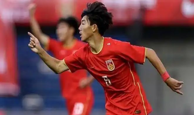 Tuyển Trung Quốc thua sốc đội Đông Nam Á, báo Trung Quốc thẳng thừng: "Thua như vậy còn là may"- Ảnh 2. Tuyển Trung Quốc thua sốc đội Đông Nam Á, báo Trung Quốc thẳng thừng: "Thua như vậy còn là may"- Ảnh 2.