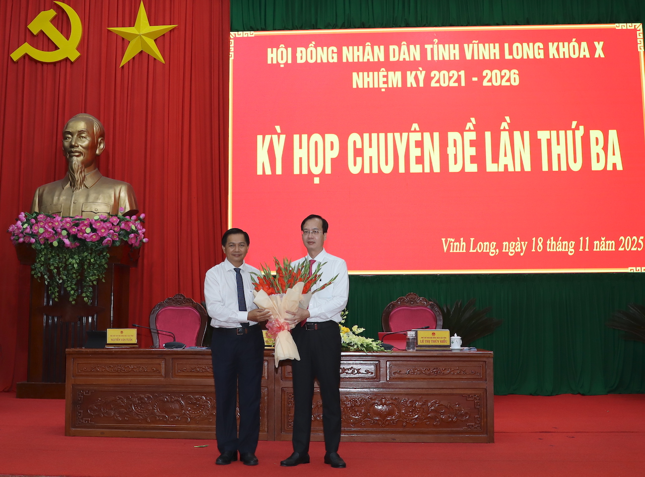 Ông Trần Trí Quang làm Chủ tịch UBND tỉnh Vĩnh Long- Ảnh 1.