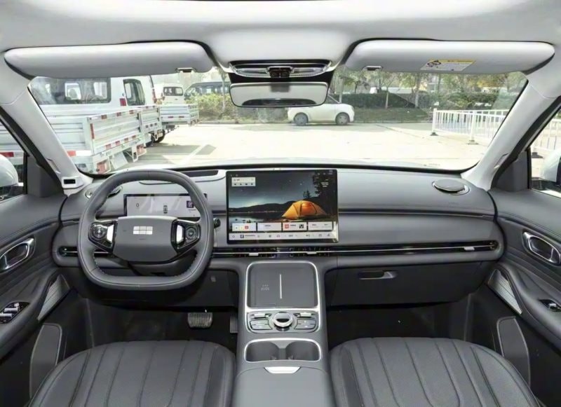 Hãng xe xây nhà máy tại Việt Nam chuẩn bị ra mắt SUV ăn xăng 3,75L/100 km, giá khởi điểm hơn 300 triệu đồng- Ảnh 5.