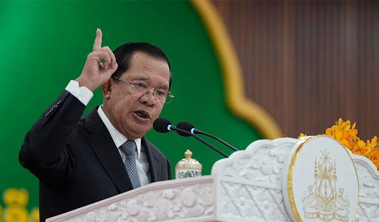Khẳng định chìa khóa trong tay người Thái, ông Hun Sen đề nghị 'sốc': Thái Lan đóng cửa thêm 100–500 năm- Ảnh 1. Khẳng định chìa khóa trong tay người Thái, ông Hun Sen đề nghị 'sốc': Thái Lan đóng cửa thêm 100–500 năm- Ảnh 1.