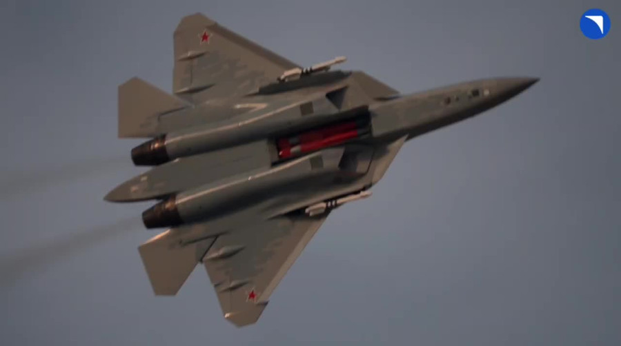 Su-57 phô diễn khả năng kiểm soát bay tới hạn đầy ấn tượng- Ảnh 1.