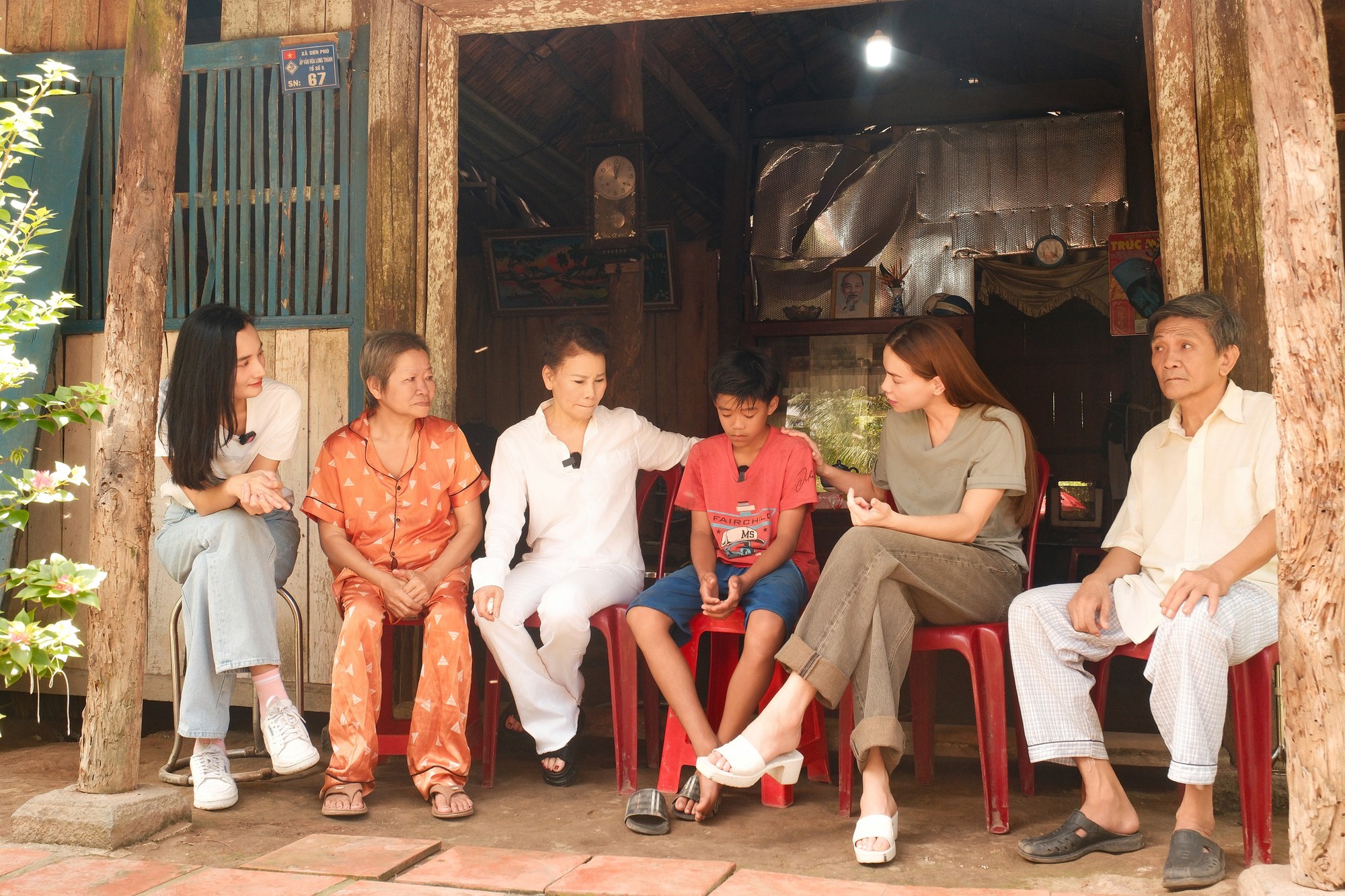 Hồ Ngọc Hà: “Tôi đã biết cho đi và phụng sự cuộc đời”- Ảnh 9. Hồ Ngọc Hà: “Tôi đã biết cho đi và phụng sự cuộc đời”- Ảnh 9.