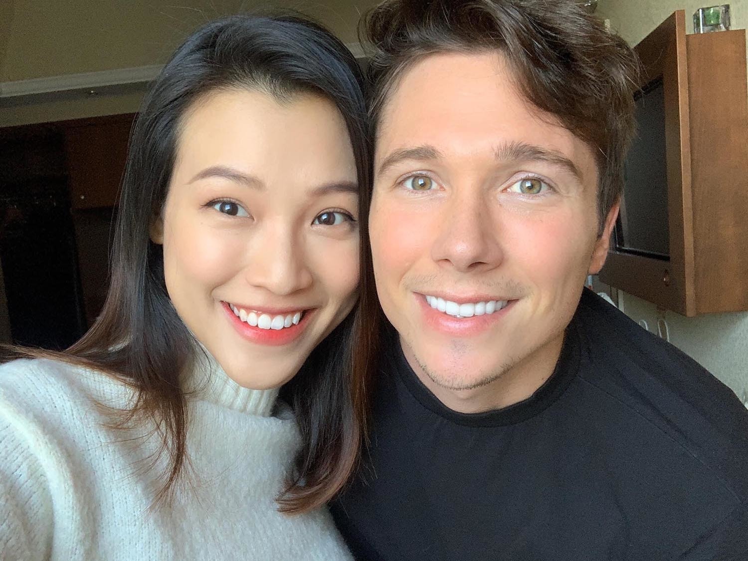 Thái độ của MC Hoàng Oanh sau khi chồng cũ cầu hôn bạn gái mới- Ảnh 6. Thái độ của MC Hoàng Oanh sau khi chồng cũ cầu hôn bạn gái mới- Ảnh 6.