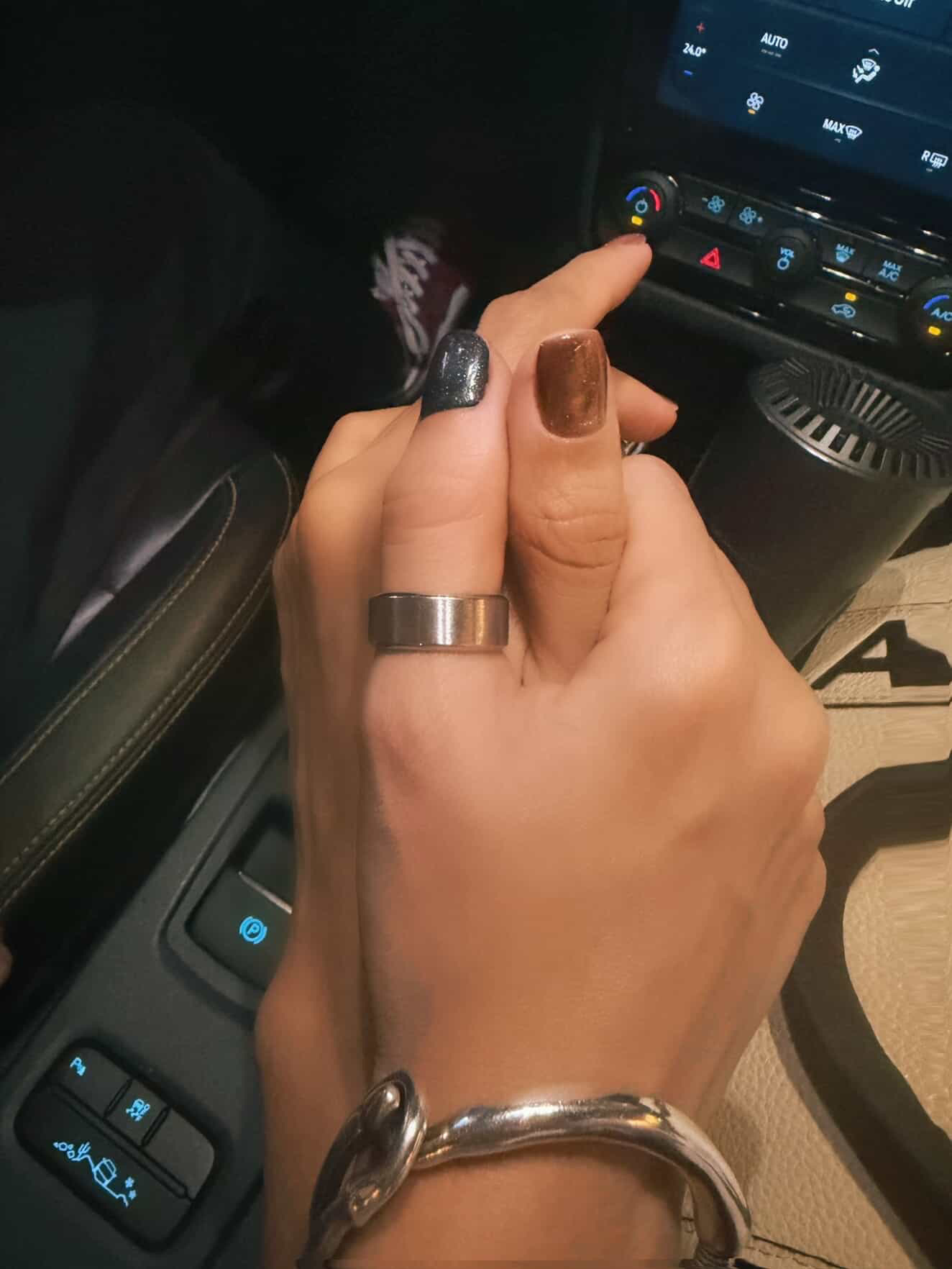 Chuyện gì đang xảy ra giữa NSƯT Kim Tuyến và Chị Đẹp Đồng Ánh Quỳnh?- Ảnh 1. Chuyện gì đang xảy ra giữa NSƯT Kim Tuyến và Chị Đẹp Đồng Ánh Quỳnh?- Ảnh 1.