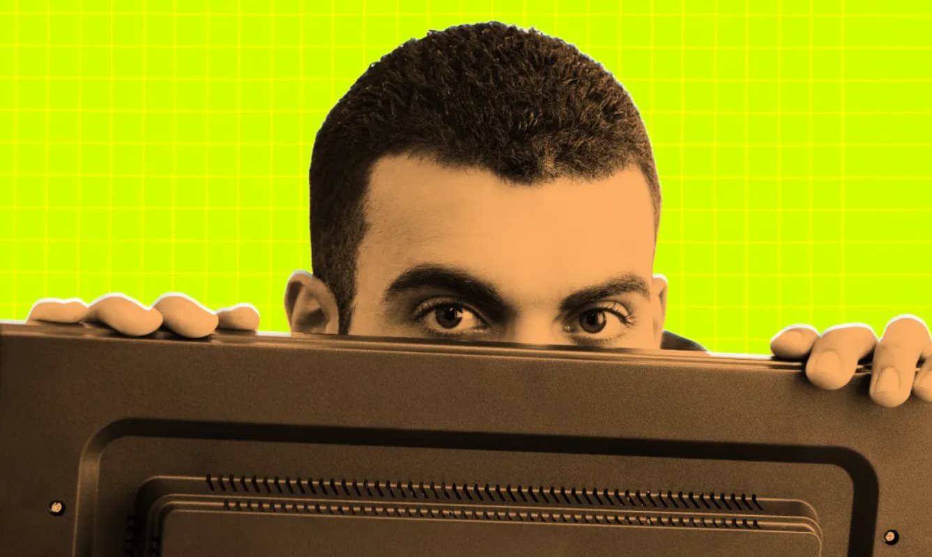 Cú lừa tỷ USD chấn động giới khởi nghiệp: Startup nổ dùng AI ghi chú cuộc họp nhưng thực tế do 2 nhà sáng lập đóng giả để chép tay, thu phí 100 USD/tháng- Ảnh 1.