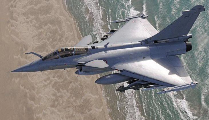 100 m&aacute;y bay Rafale cho Ukraine: Vẫn &ldquo;kh&ocirc;ng thấm v&agrave;o đ&acirc;u&rdquo; so với m&aacute;y bay Nga?- Ảnh 1.