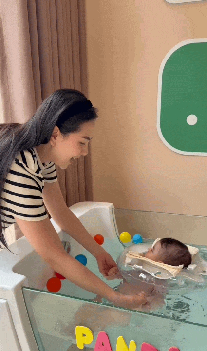 Hành trình nuôi con mát tay của mẹ bỉm Mai Ngọc: Bé Panda cực kỳ 