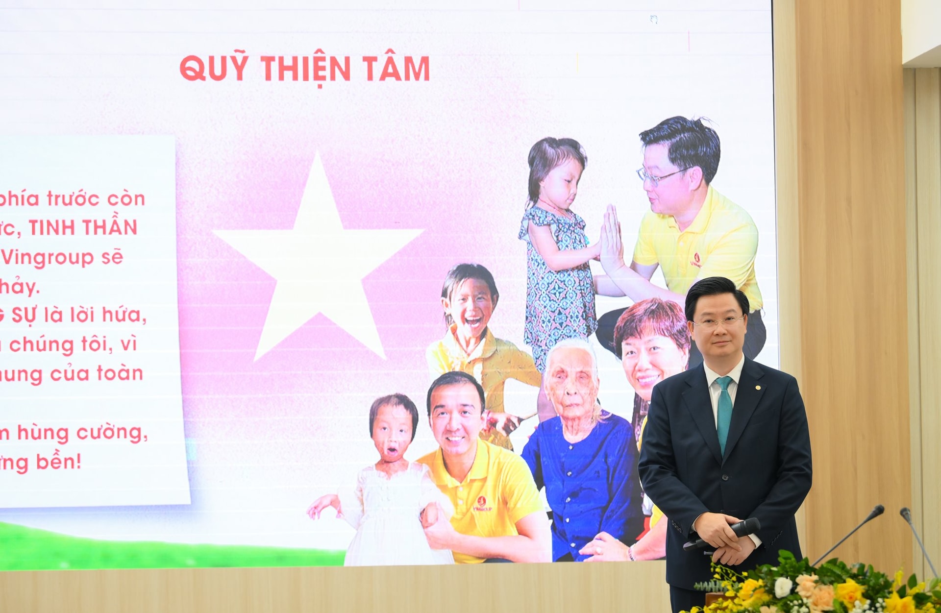 Không kêu gọi từ bên ngoài, một Quỹ gây ấn tượng khi chi 16.000 tỷ đồng vì cộng đồng suốt 20 năm qua- Ảnh 1.