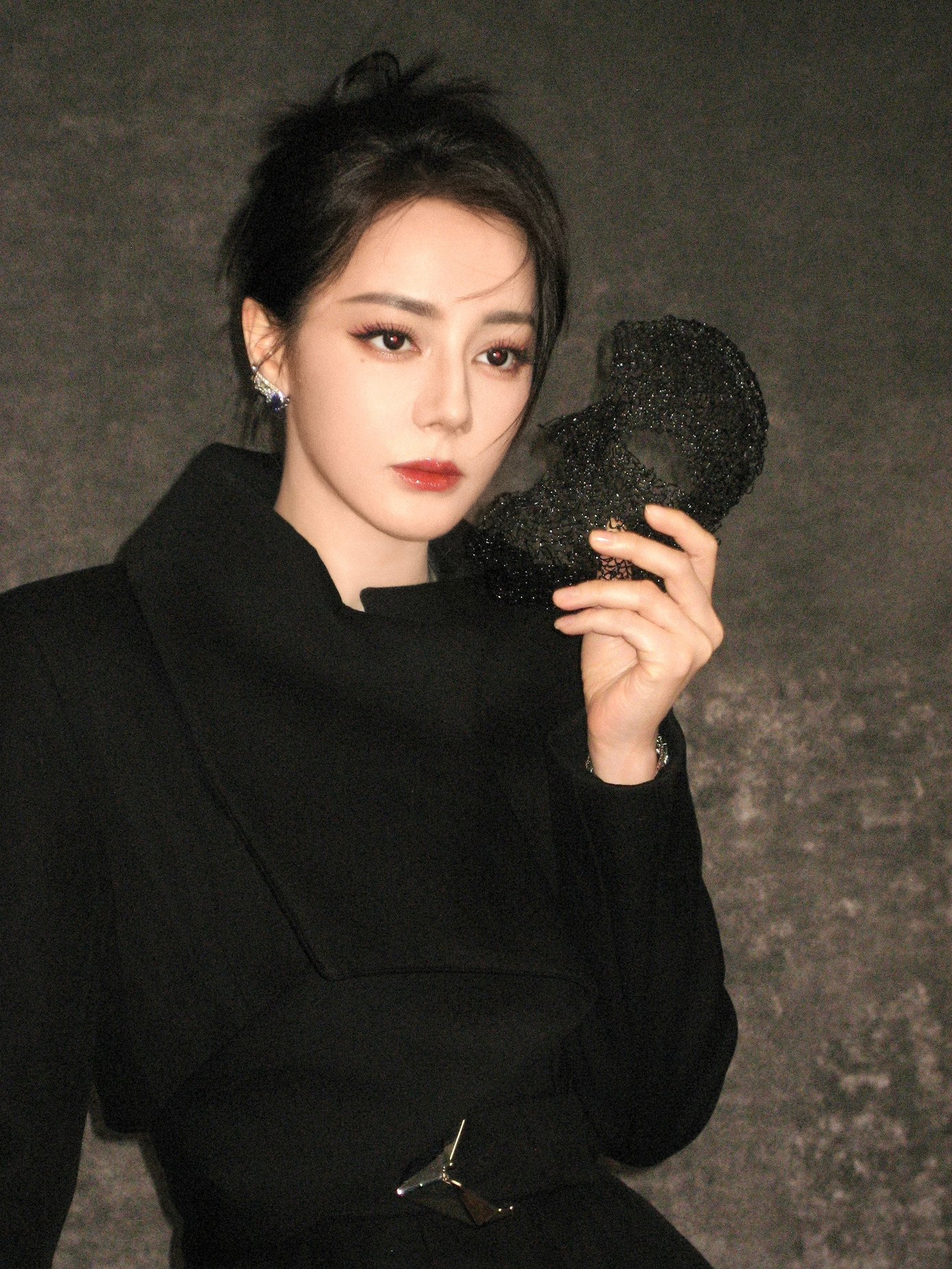 Địch Lệ Nhiệt Ba khiến Dương Tử xấu hổ- Ảnh 6.