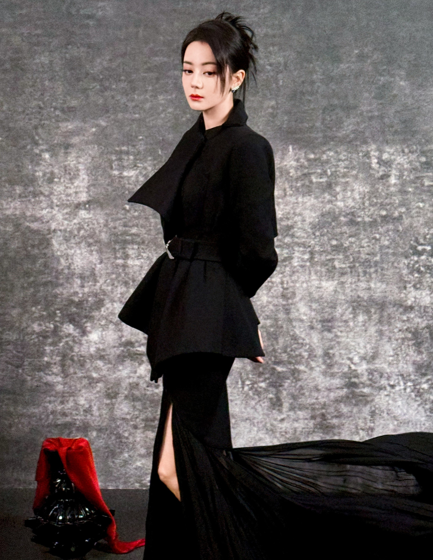 Địch Lệ Nhiệt Ba khiến Dương Tử xấu hổ- Ảnh 8.