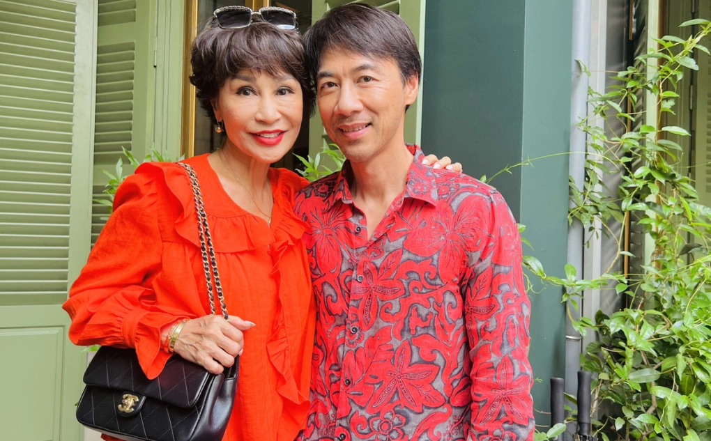 Nữ ca sĩ 1 lần đò, lấy chồng 2 kém 13 tuổi vì dính bầu: Hôn nhân viên mãn, gia đình toàn ngôi sao ca nhạc- Ảnh 7. Nữ ca sĩ 1 lần đò, lấy chồng 2 kém 13 tuổi vì dính bầu: Hôn nhân viên mãn, gia đình toàn ngôi sao ca nhạc- Ảnh 7.