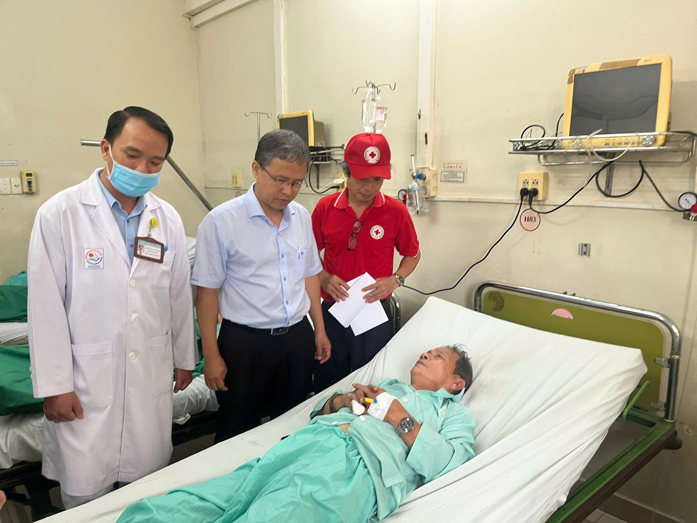 Thông tin mới về sức khỏe các nạn nhân vụ sạt lở trên đèo Khánh Lê- Ảnh 1.