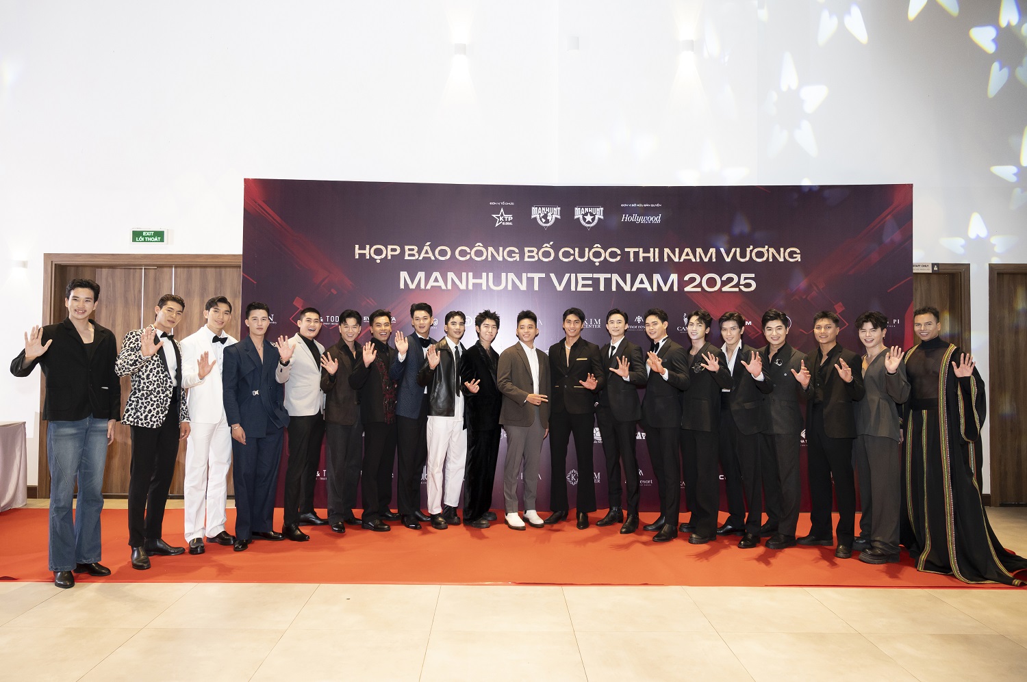 Cựu tiếp viên hàng không đoạt á vương 4 Manhunt International 2025: “Cát xê của tôi là 2.000 đô”- Ảnh 4. Cựu tiếp viên hàng không đoạt á vương 4 Manhunt International 2025: “Cát xê của tôi là 2.000 đô”- Ảnh 4.