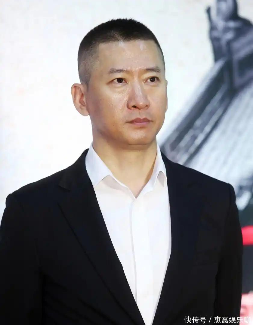 Thảm cảnh của mỹ nam Ho&agrave;n Ch&acirc;u C&aacute;ch C&aacute;ch: 20 người th&acirc;n lần lượt qua đời, giữ tro cốt cha mẹ trong nh&agrave; cho bớt c&ocirc; đơn- Ảnh 4.