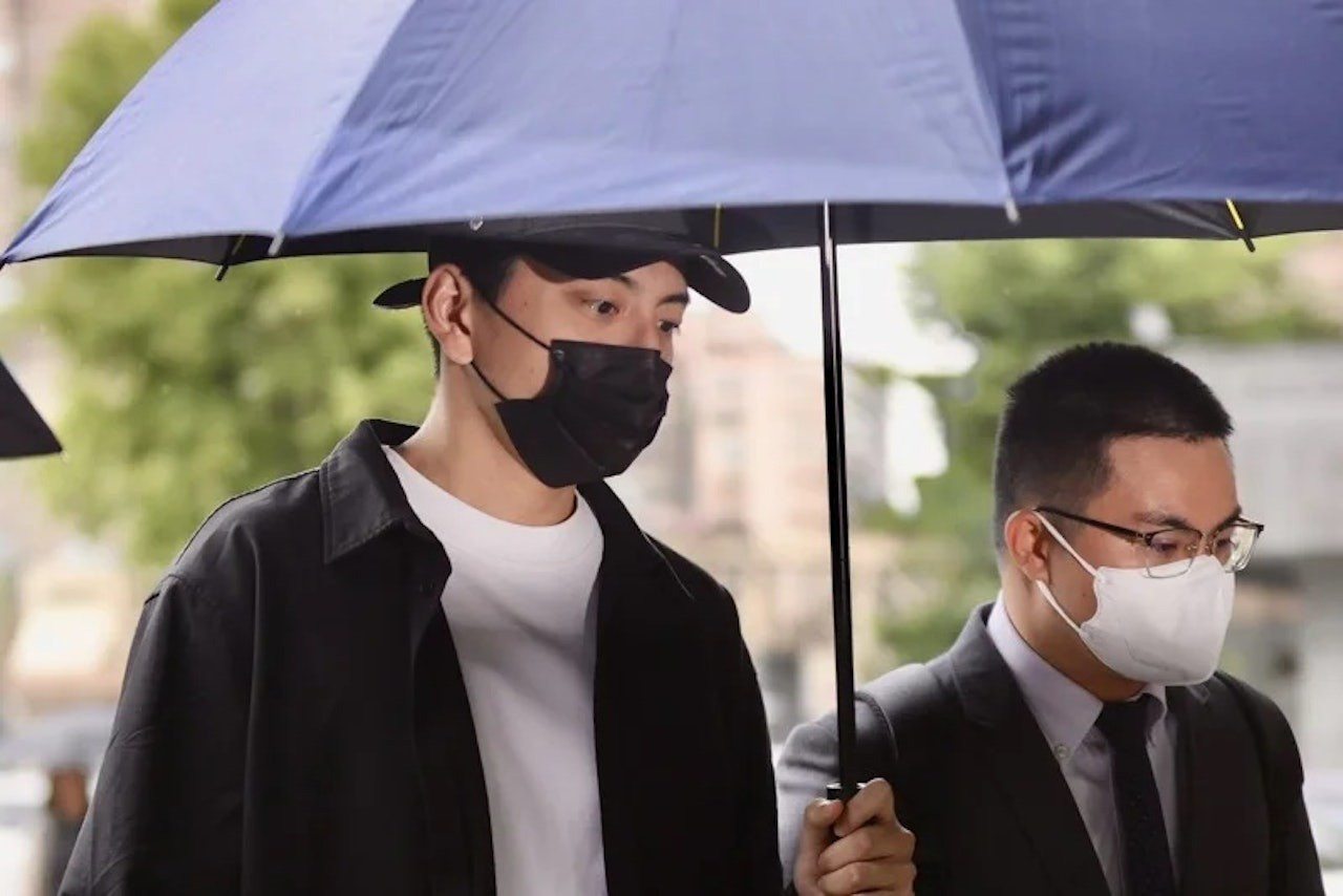 Người khiến 18 nghệ sĩ bị bắt xuất hiện- Ảnh 5.