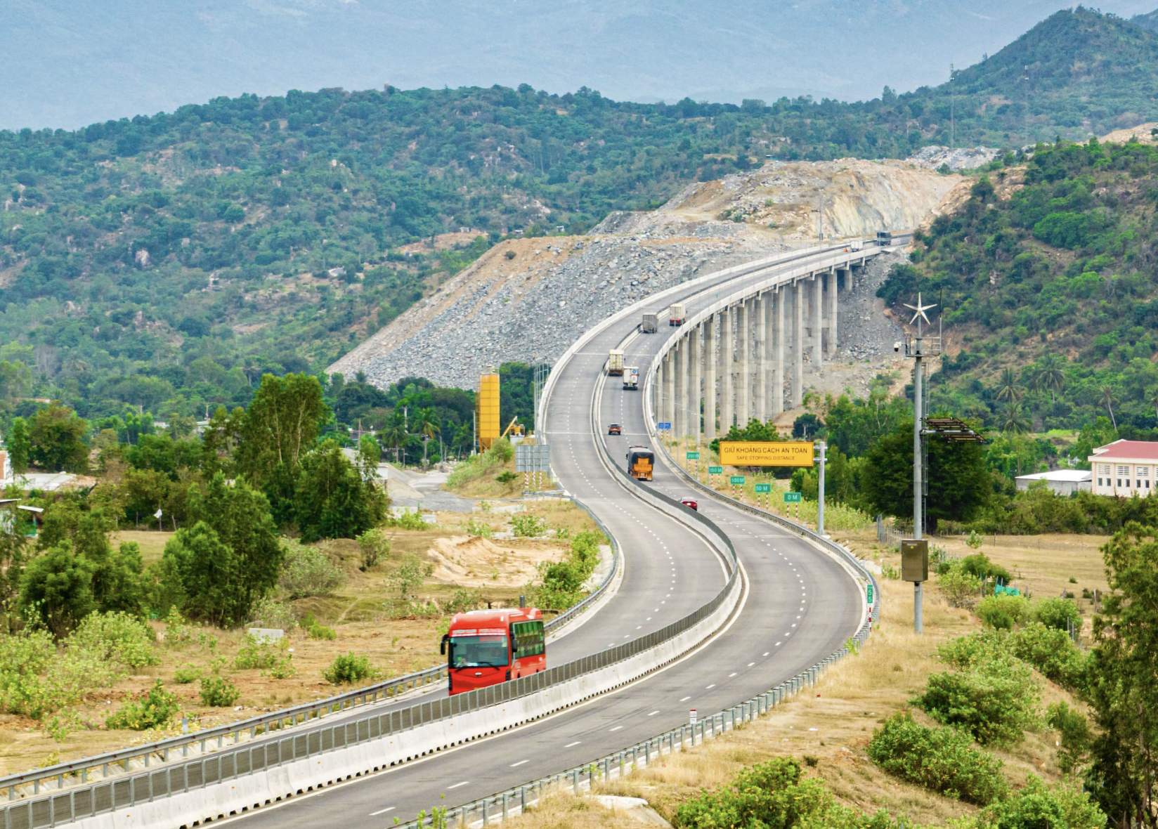 ‘Cú tất tay’ gần 50 tỷ USD với loạt khu đô thị lớn như thành phố của Vingroup- Ảnh 15. ‘Cú tất tay’ gần 50 tỷ USD với loạt khu đô thị lớn như thành phố của Vingroup- Ảnh 15.