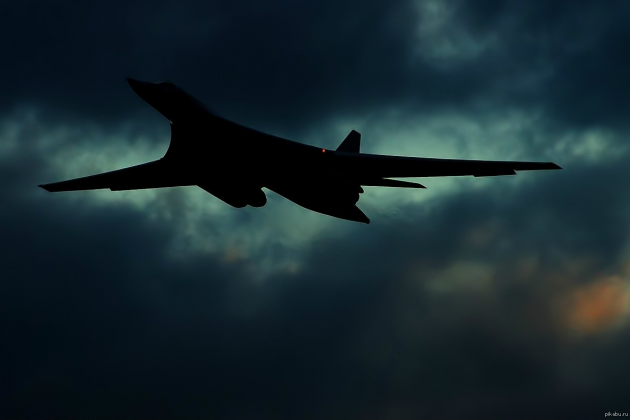 Ba Lan điều động F-16 phản ứng cuộc tấn công của Tu-160- Ảnh 1.